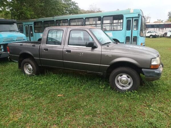 Caminhonete FORD RANGER XL Leilão de Universidade estadual no Paraná