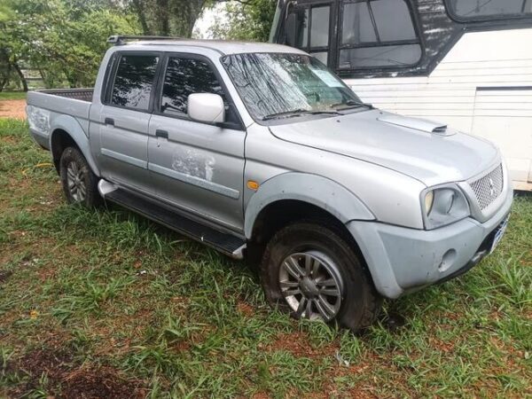 Caminhonete mitisubishi L200 OUTDOOR Leilão de Universidade estadual no Paraná
