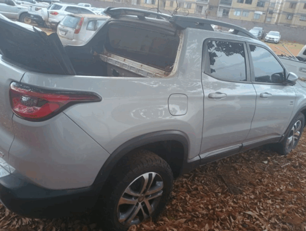 FIAT TORO FREEDOM AT9 Polícia Federal leiloa Range Rover apreendida de traficante e caminhonetes