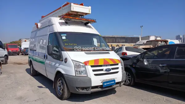 FORD TRANSIT 350L Leilão de Frotas da Enel S10 e Ranger a Partir de R$ 12 Mil e Caminhão F4000 4x4 a R$ 35 Mil!