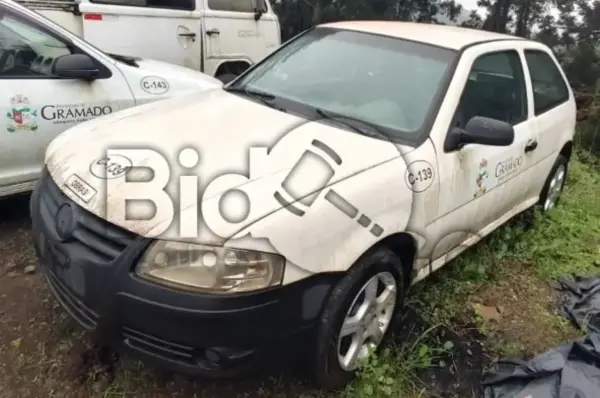 GOL 1.0 Leilão da Prefeitura de Gramado oferece caminhão Mercedes