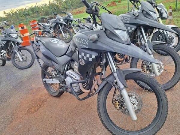 HONDA - XRE 300 leilão de motos da policia milita de brasilia