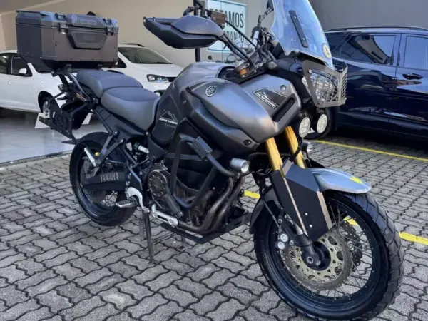 Justiça Leiloa 21 Veículos de Luxo Apreendidos da Máfia do Cigarro: Hilux SW4, Compass, Golf e Jet Ski Pela Metade do Preço