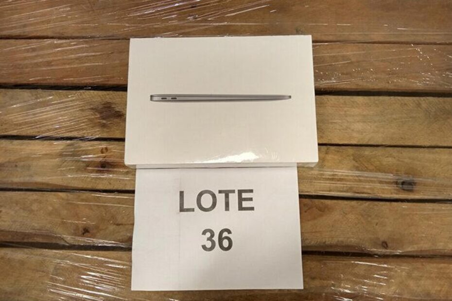 Leilão da Receita Federal em SP tem iPhone por R$ 630 e Honda Civic por R$ 9 mil