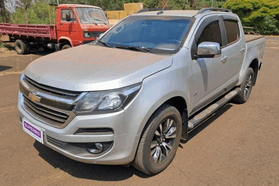 Leilão do Agronegócio tem trator caminhão a partir de 20 mil reais caminhonete, kombi e moto a partir de 300 reais