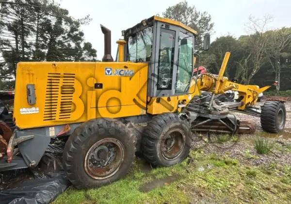 MOTONIVELADORA MARCA XCMG Leilão da Prefeitura de Gramado oferece caminhão Mercedes