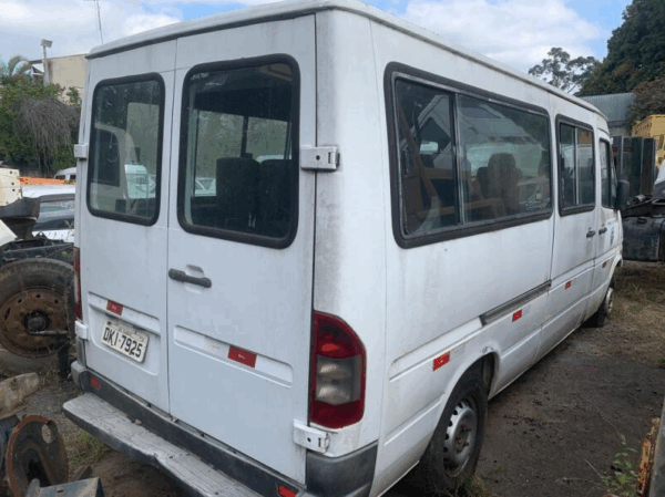 Mercedes BENZ SPRINTER Leilão da Prefeitura de Taubaté Vende Vans, Caminhões e Tratores