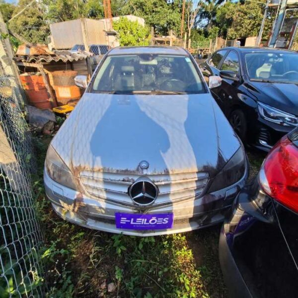 Mercedes-Benz C 280 Leilão do Ministerio da Justiça tem Caminhonte, Caminhão e carros