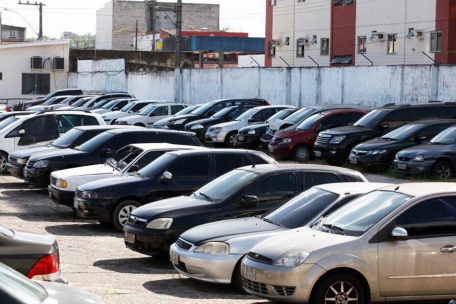 Mais de 600 carros e motos serão leiloados com lances a partir de R$ 0,25