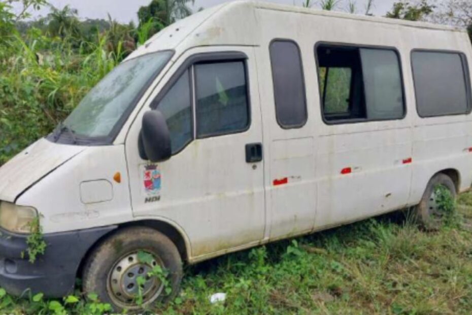 Leilão de Prefeitura em SC: Nissan March e Peugeot Boxer a Partir de R$ 9,1 Mil em Pomerode