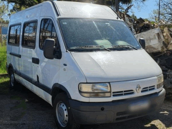 RENAULT MASTER BUS Polícia Federal abre leilão com Amarok, Pajero Dakar e caminhões