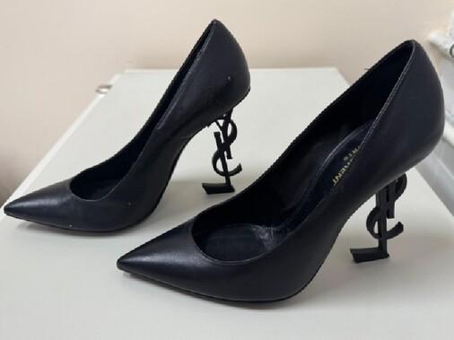 SAPATOS SAINT LAURENT PARIA MODELO OPYUM PUMPS Leilão do TRT oferta lancha, carros de luxo, caminhonetes e itens de grife