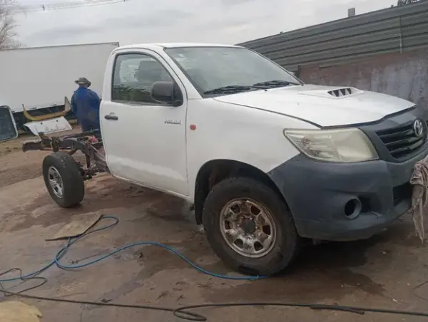 TOYOTA HILUX 4X4 Leilão de caminhão e caminonets 4x4