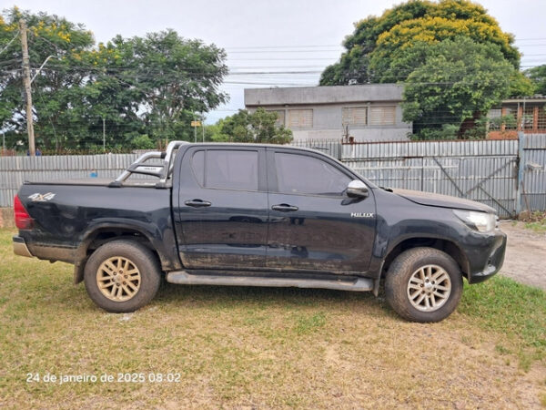 TOYOTA HILUX SRV Leilão da Justiça Federal reúne Porsche, BMW, Mercedes e caminhonete