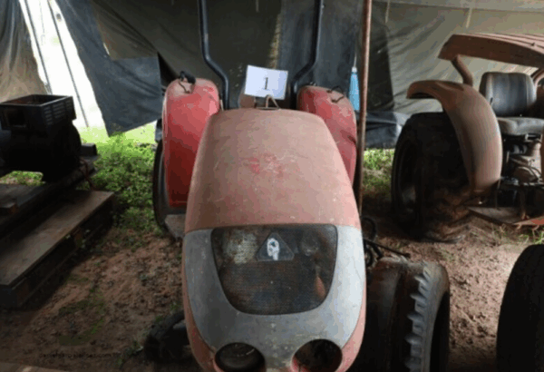 TRATOR SOBRE PNEUS DE POTÊNCIA ABAIXO DE 100 HP Leilão do Exército