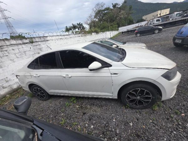 Volkswagen VIRTUS  Leilão veiculos aprendidos da PRF
