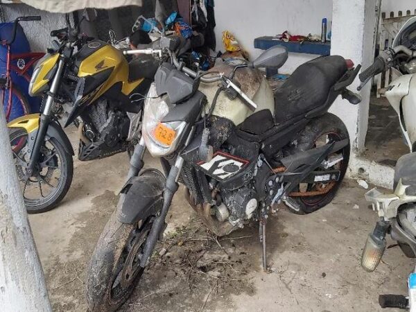 YAMAHA XJ6 N Detran-SP anuncia grande leilão com carros e motos a partir de R$ 1,4 mil