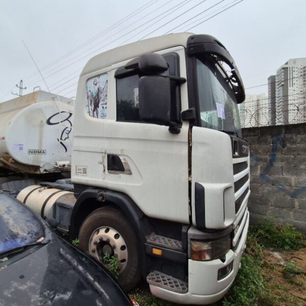 caminhão SCANIA R124 GA4X2NZ 400 2002 Leilão da Polícia Federal no combate ao crime organizado