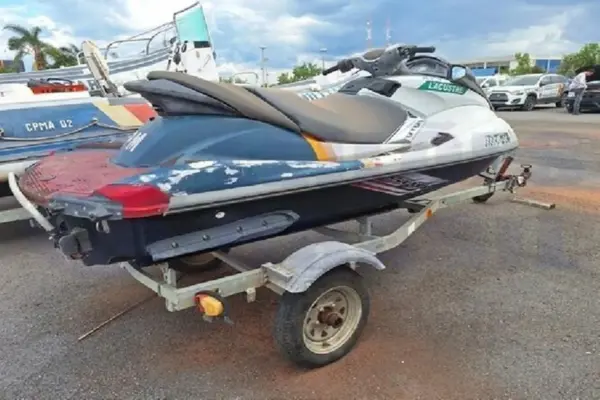 jet ski Polícia Militar anuncia leilão com carros, caminhonetes, jet-ski e até helicóptero 228 veículos serão vendidos; veja como participar