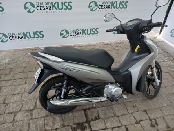 moto HONDA BIZ 125 Leilão de veículos retomados tem carros, motos, caminhonetes e até caminhão em até 60x