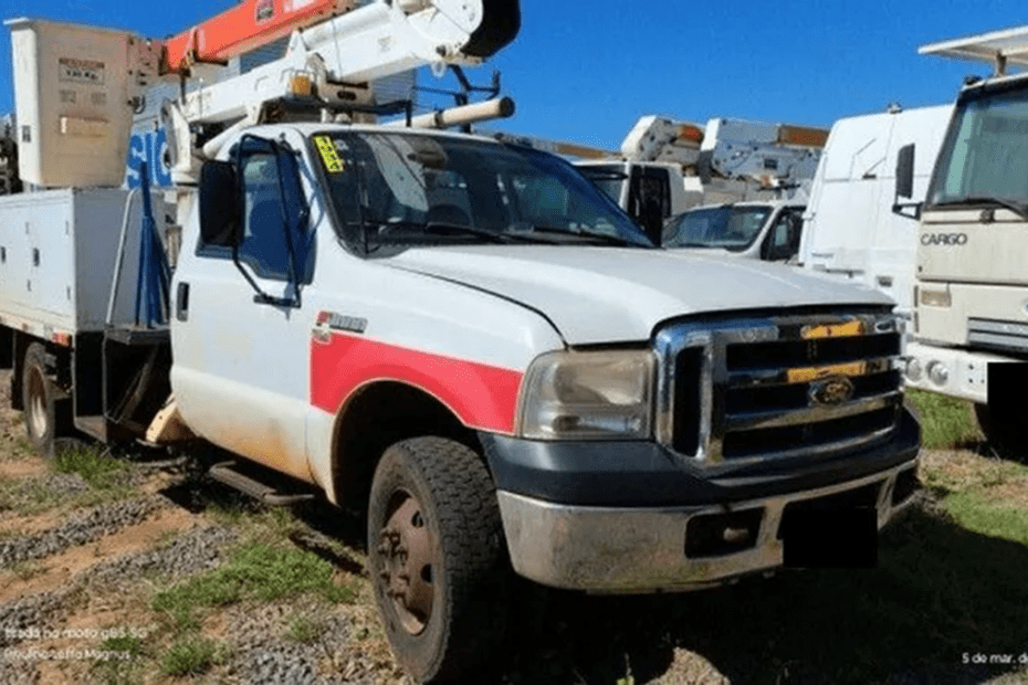 CAMINHÃO FORD F 4000 4X4 1 Leilão CPFL Energia 2025