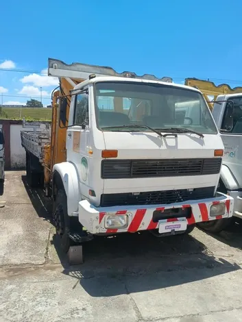 CAMINHÃO GUINDAUTO VOLKSWAGEN Leilão de companhia de engenharia caminhão com munck