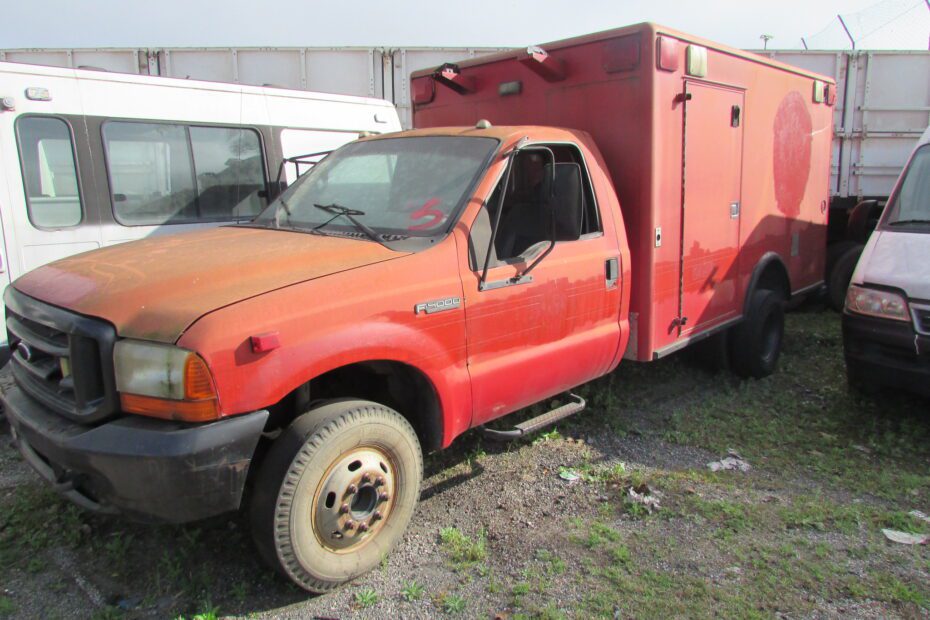 Caminhão FORD F4000 Leilão renovação de frota Governo de São Paulo
