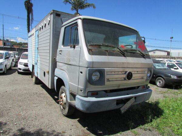 Caminhão Volkswagen 8.150E DELIVERY Leilão Governo de São Paulo
