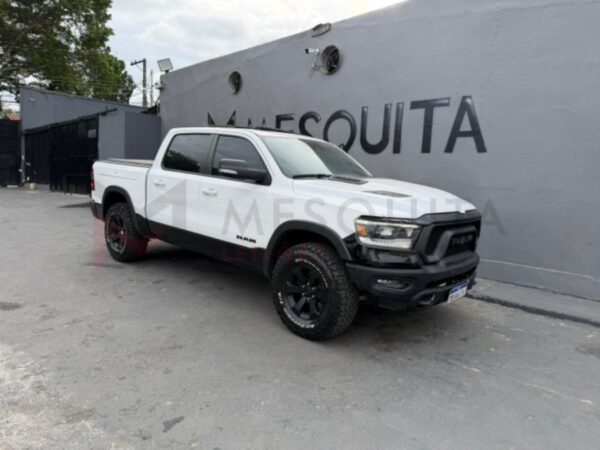 Dodge RAM 1500 REBEL HEMI AUT leilão de veiculos de luxo em São Paulo