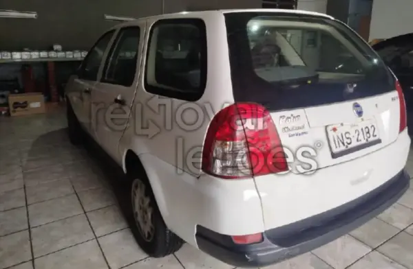 FIAT PALIO WEEKEND Leilão de Frota do Exercito Brasileiro tem caminhão 4x4 militar