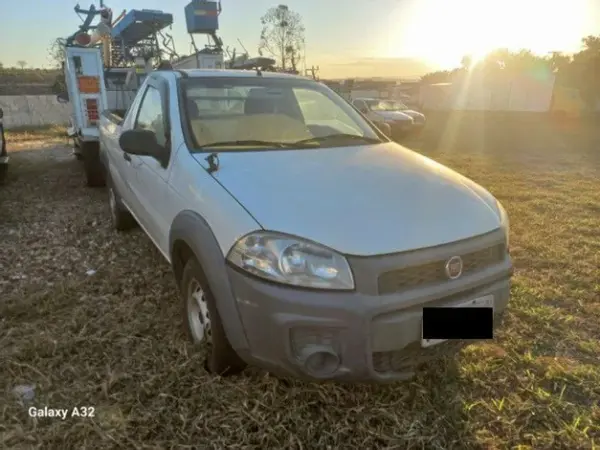FIAT STRADA WORKING Leilão da CPFL energia tem 67 caminhonetes