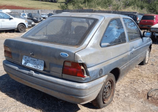 FORD ESCORT 1.6I GL Leilão da CMTU tem 470 Veículos