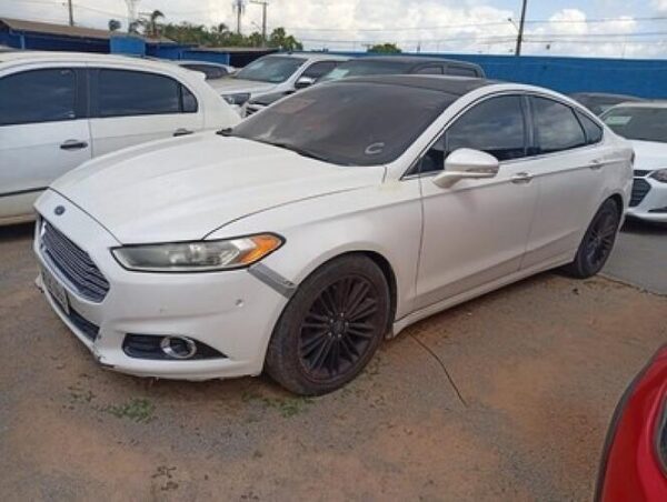 FORD - FUSION AWD GTDI Leilão do Tribunal de justiça tem SUV e carros de luxo