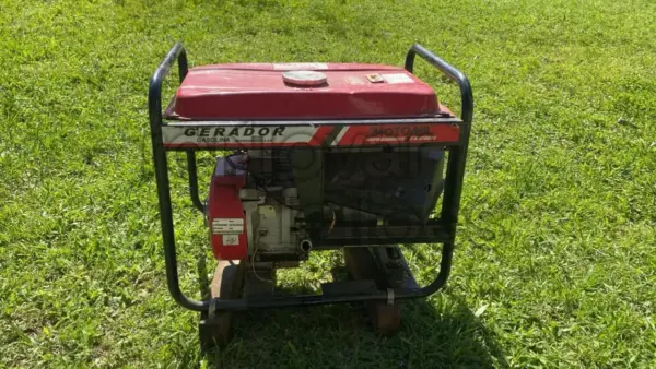 GERADORES GERA POWER BRASIL 1 Leilão de Frota do Exercito Brasileiro tem caminhão 4x4 militar