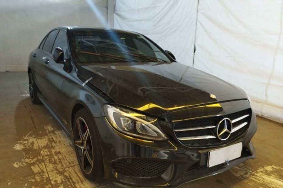 MERCEDES-BENZ - C300 Leilão de Trânsito em Curitiba Tem 151 Veículos