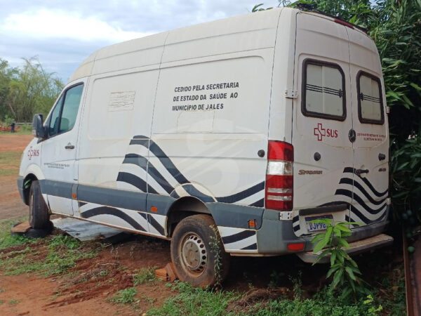 Mercedes benz SPRINTer Leilão de Prefeitura tem Barco - Copia