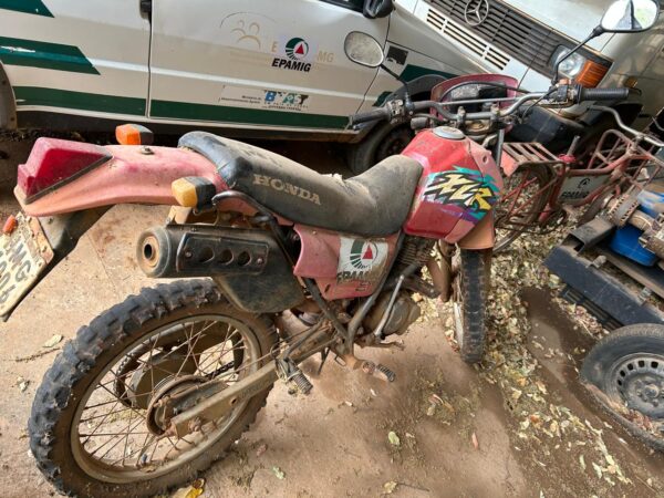 Motos Honda XLR Leilão da Epamig