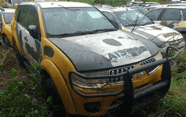SUV Mitsubishi PAJERO DAKAR leilão de viaturas da Polícia Militar