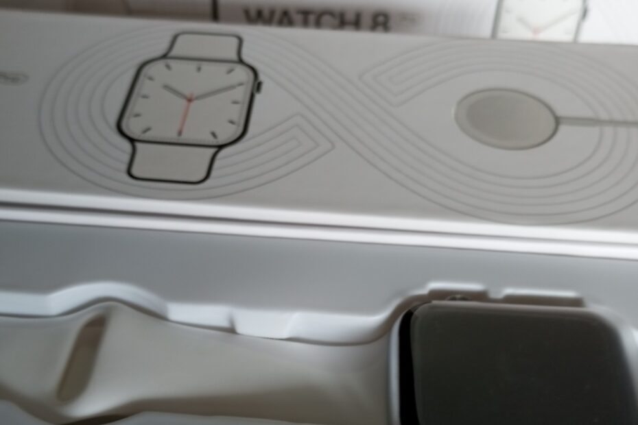 Leilão da Receita Federal tem iPhone e Apple Watch a partir de R$ 570 e veículos