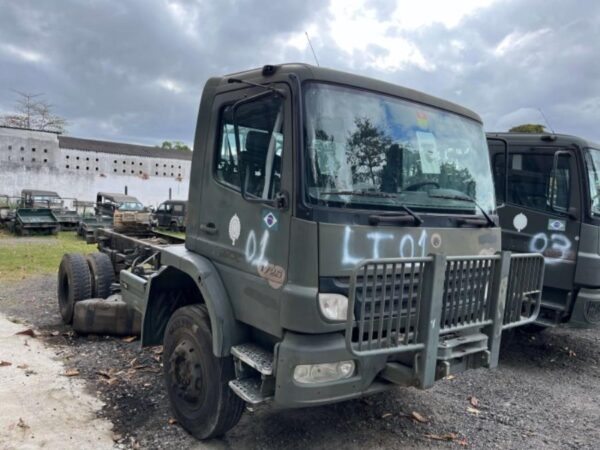 CAMINHÃO MERCEDES-BENZ, EMP GE ATEGO leilão de veiculos execito