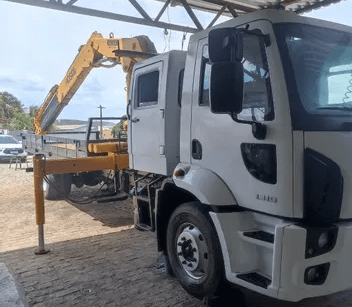 Caminhão FORD CARGO 1319 COM MUNK Leilão veiculos de Companhia de Transito