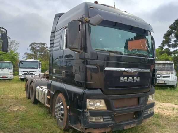 Caminhão MAN TGX Leilão de veículos retomados de financiamento
