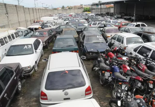 carros leilões do Detran-BA