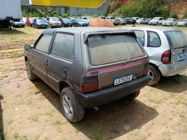 Fiat Uno S leilão de combate ao trafico de drogas