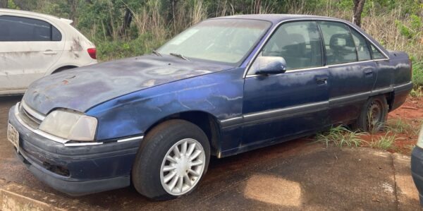 GM Omega GLS Azul Leilão veiculos do Tribunal de Justiça