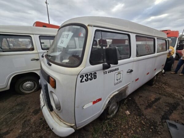 KOMBI LOTACAO Leilão da Prefeitura de Cascavel