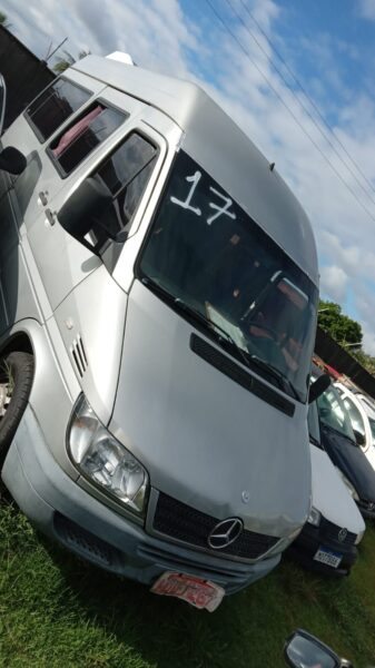 MERCEDES BENZ SPRINTER Leilão da PRF reúne mais de 600 veículos