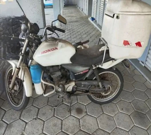 MOTOCICLETA HONDA CG 150 Leilão de veículos companhia de saneamento