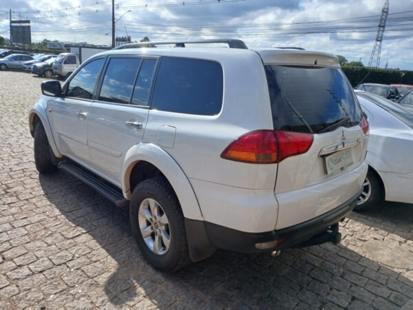 Mitsubishi PAJERO DAKAR D Leilão de veículos retomados de financiamento