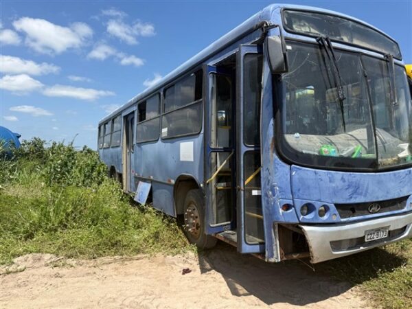 ÔNIBUS VW 17210 NEOBUS MEGA leilão de prefeitura